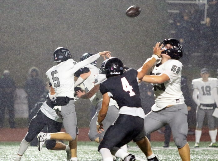 Tualatin Tigard football Oregon October 28 2022 Dan Brood 22